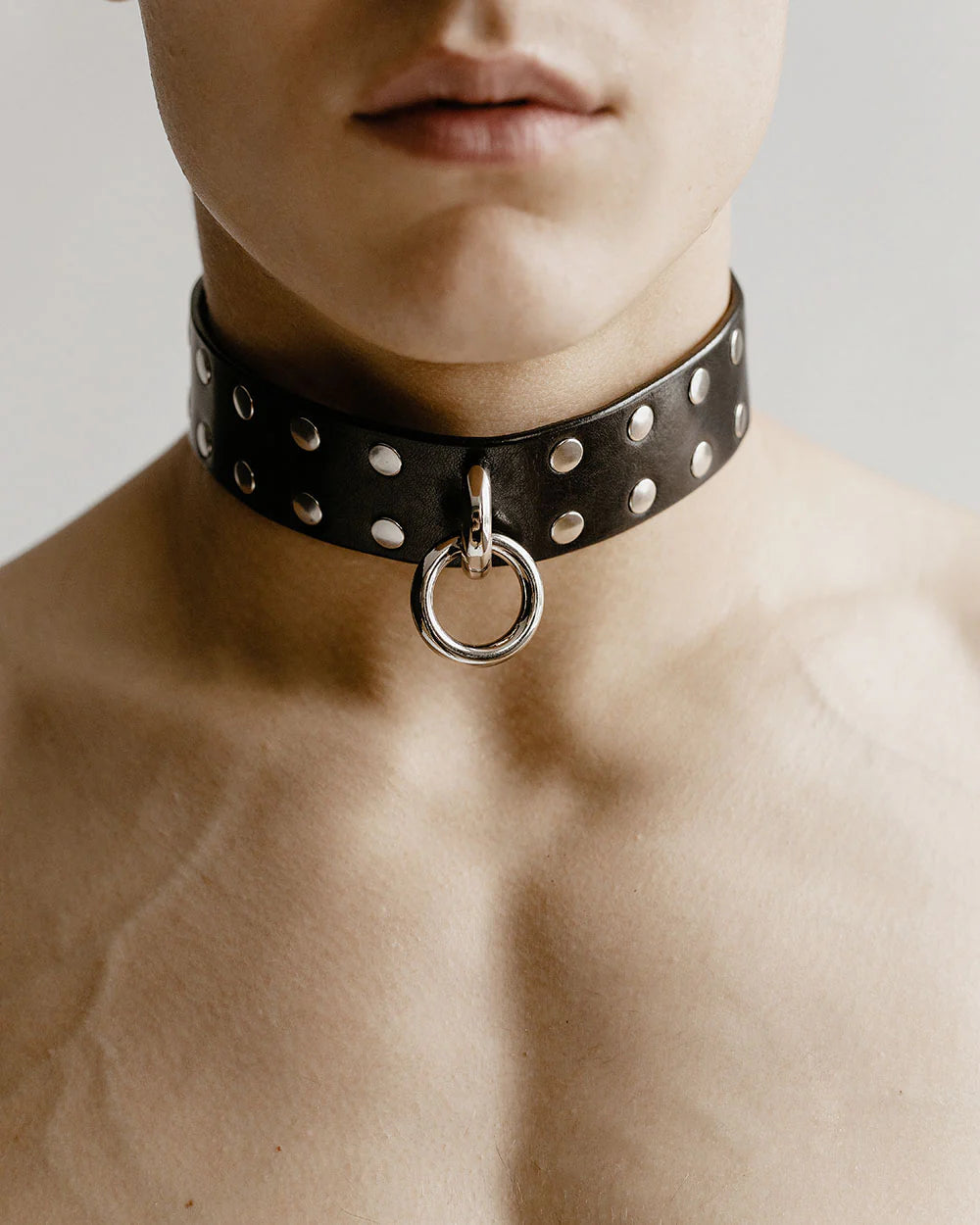 Kai Black Collar